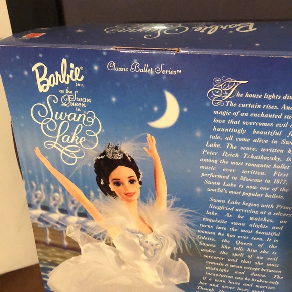 Barbie the Swan Queen in Swam Lake - Picture 8 of 8